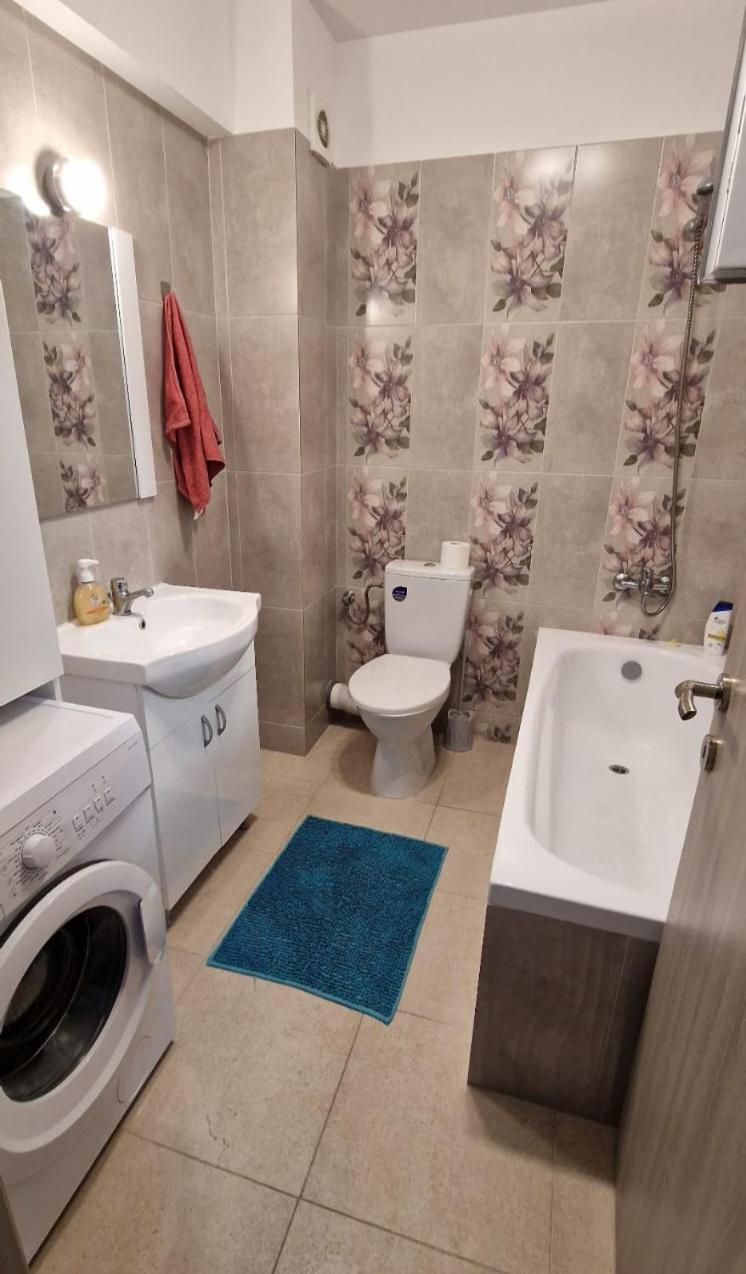 Apartament 3 Cam Grand Arena Bucureşti Eksteriør bilde